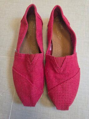 NWOT Toms Womens Red Perforated Knit Espadrilles Shoes Sz 9.5 Casual Slip-On